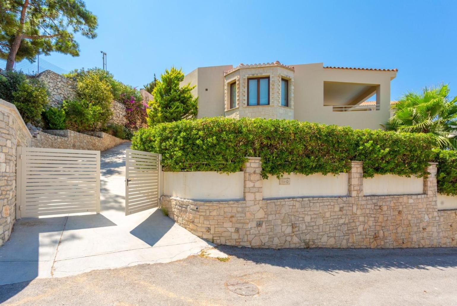 Villa Ilia Roussospítion エクステリア 写真