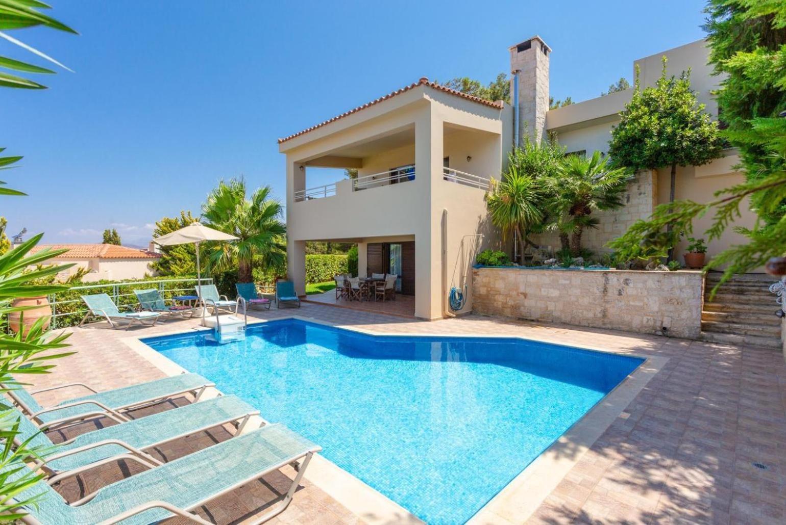 Villa Ilia Roussospítion エクステリア 写真